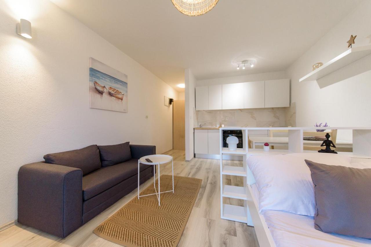 Donata Apartments 扎达尔 外观 照片