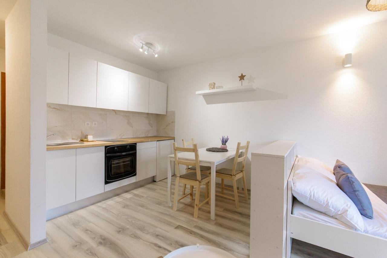 Donata Apartments 扎达尔 外观 照片