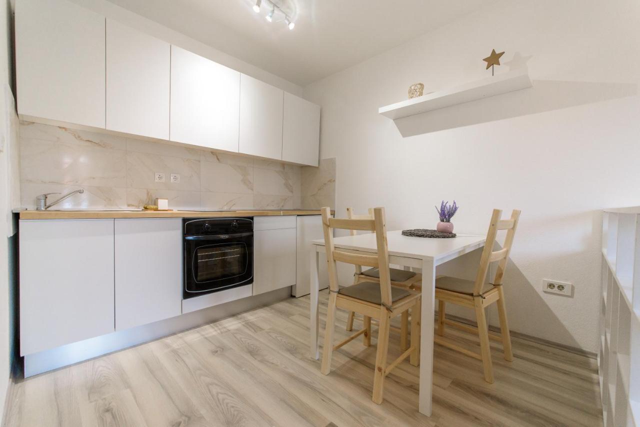 Donata Apartments 扎达尔 外观 照片