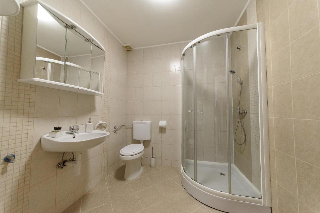 Donata Apartments 扎达尔 外观 照片