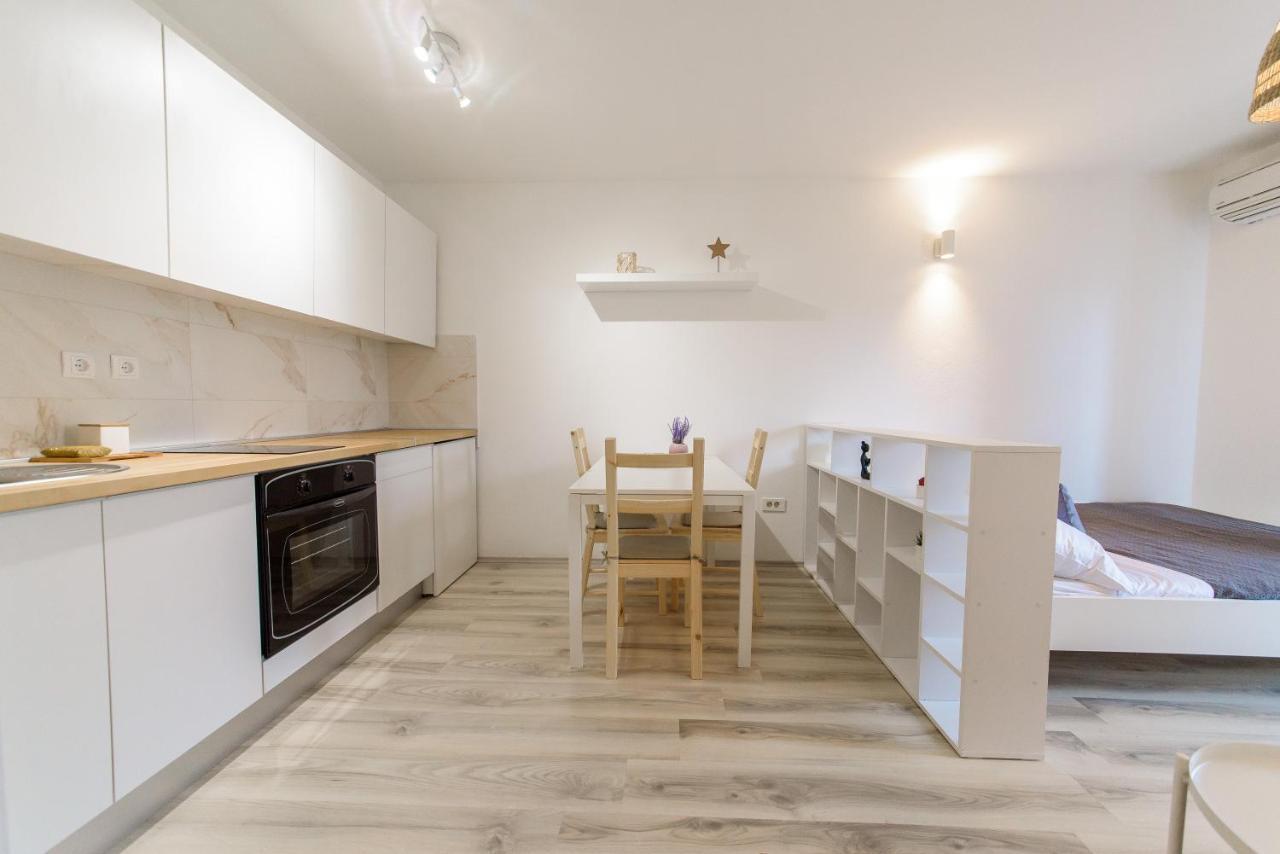 Donata Apartments 扎达尔 外观 照片
